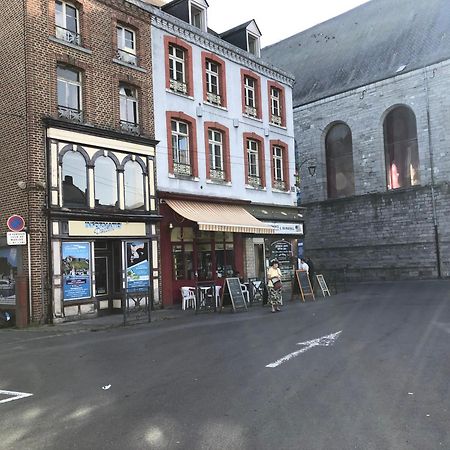 Le Repos De La Meuse Daire Givet Dış mekan fotoğraf